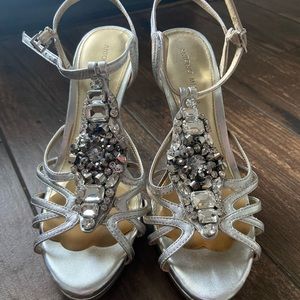Antonio Melani - Silver/Crystal heels 8.5